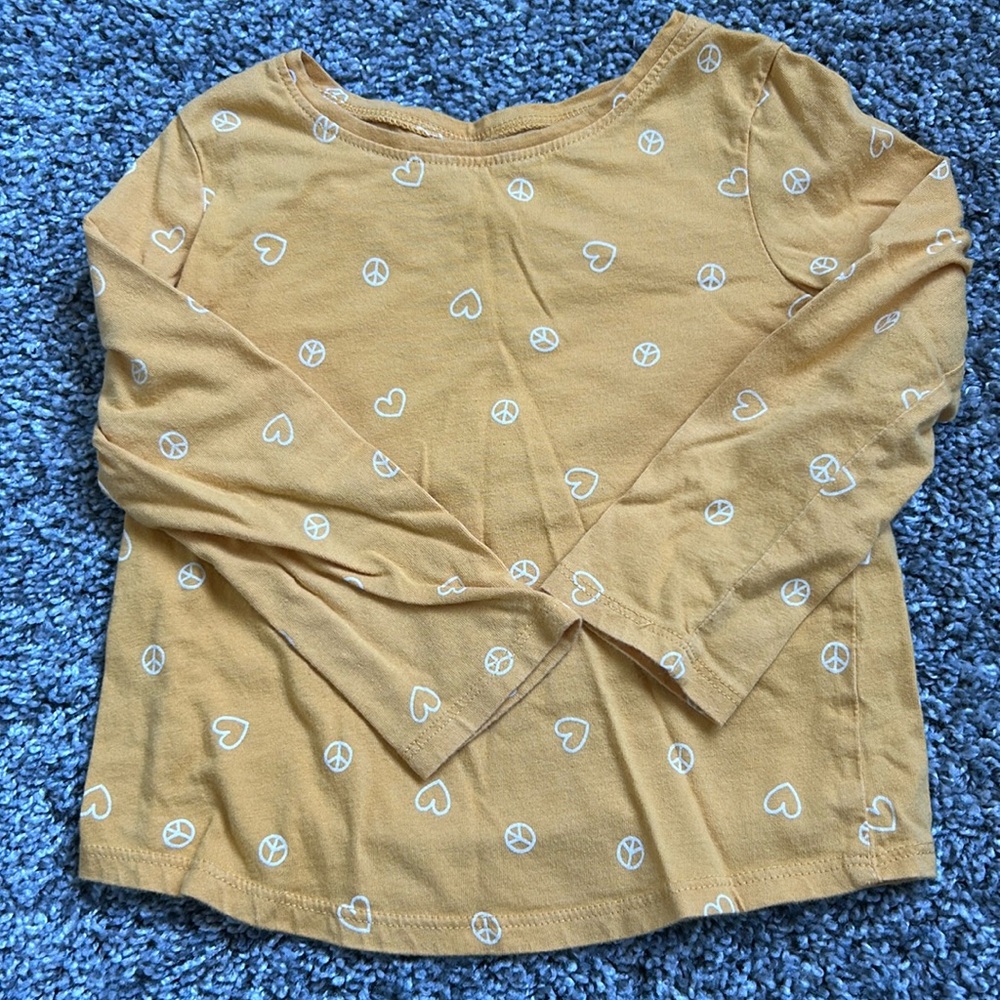 Yellow toddler girl long sleeve T-shirt with peace signs and heart pattern 3T